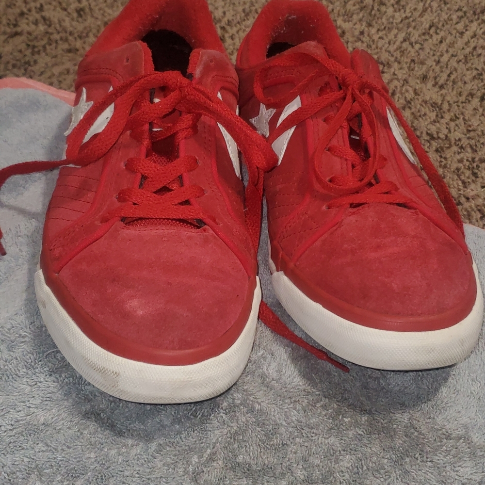 Red converse